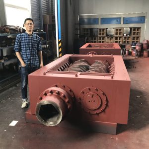 Shredder Cutting Chamber Assembly